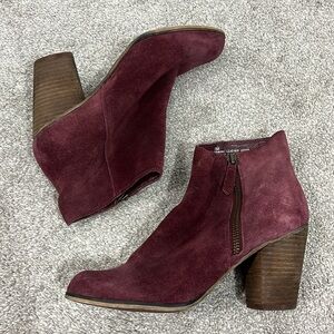 BP. Size 7 Wine Burgundy Suede Trolley Zip Up Block Heel Ankle Bootie